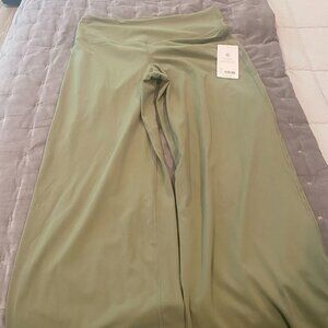 COPY - NWT Athleta Elation Wide Leg Pant - size XL